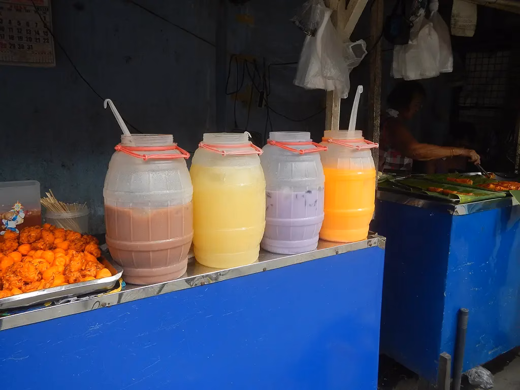 Here we have a few variations of Sago’t Gulaman - A drink made with Brown Sugar Syrup, Jelly cubes, and Tapioca. This is once again, very Filipino! It's not bad either but be careful where you get it.