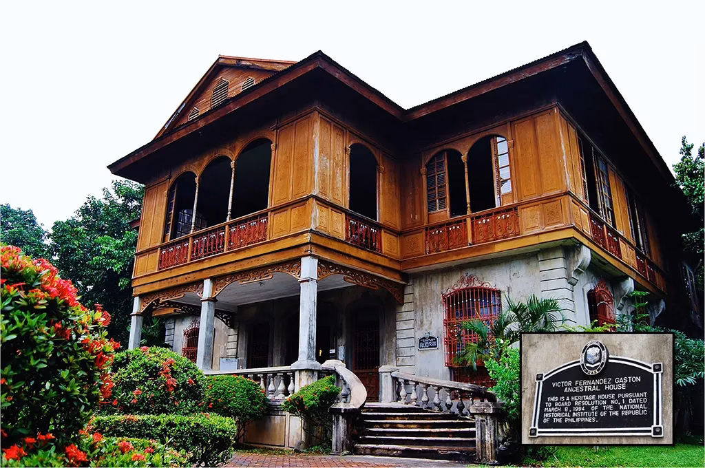 This guide to Bacolod considers the Gaston Ancestral House (Balay Negrense), built in 1897 by Victor F. Gaston for his family, to be a must-see attraction.
