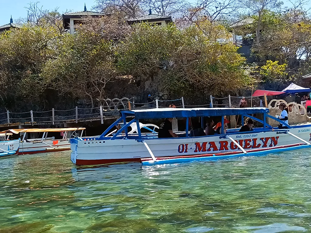 A tour boat along the coast at Alaminos, Pangasinan, Philippines.