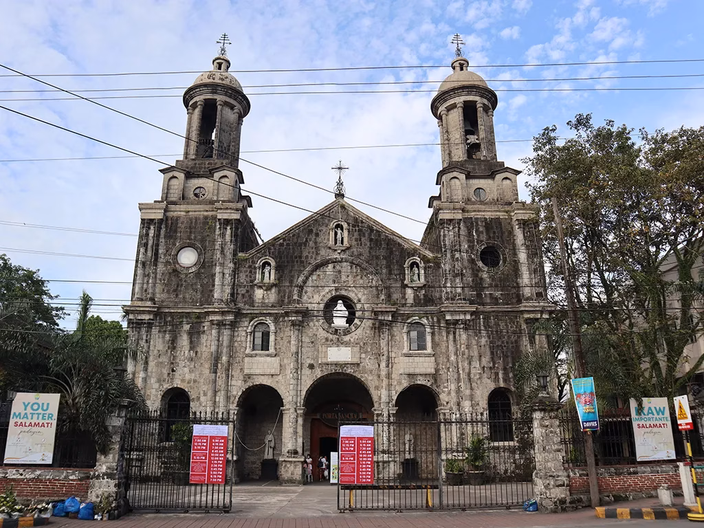 Here is another must-see attraction in the Bacolod area (at least, that's how this guide to Bacolod sees it). This is the exterior view.