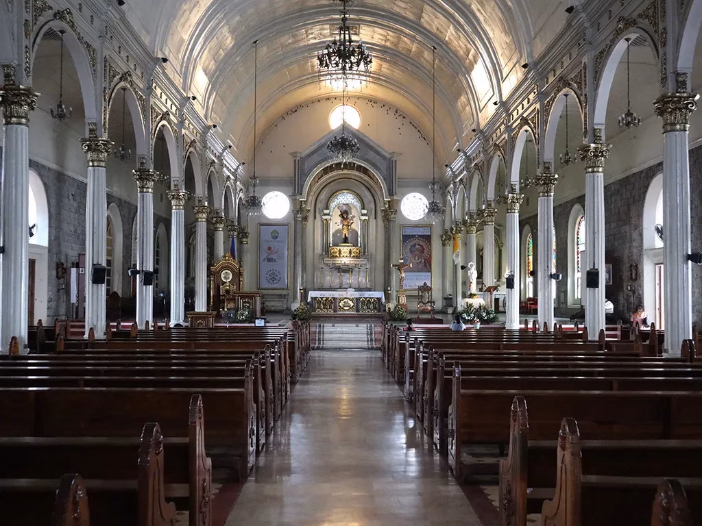 Here is another must-see attraction in the Bacolod area (at least, that's how this guide to Bacolod sees it). This is the interior view.
