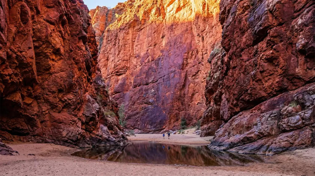 Simpsons Gap quartzite walls, dry creek bed, early morning light, West MacDonnell Ranges, Alice Springs