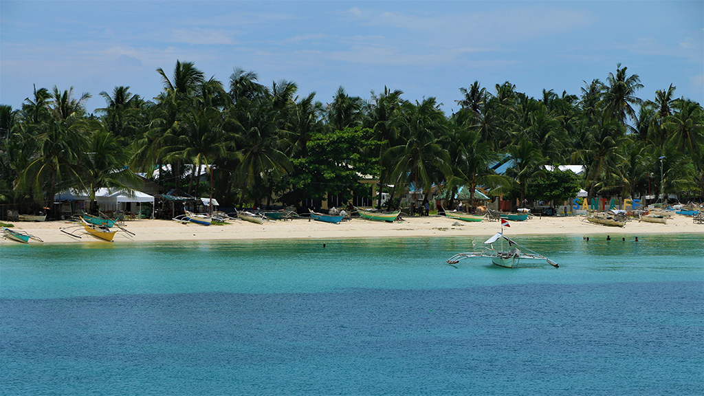 bantayan island beach bangka boats santa fe cebu