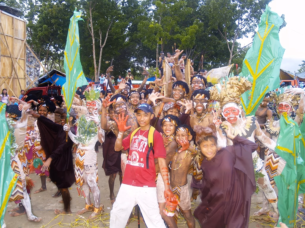 2009 Mabinay Langub Festival participants looking to have their picture taken.